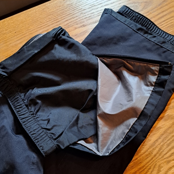 COPY - Mec snowpants, excellent condition - Picture 3 of 6